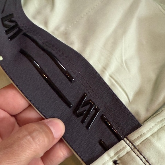 Men’s VRST Pastel Green Stretch Shorts Size 40 - Picture 8 of 9